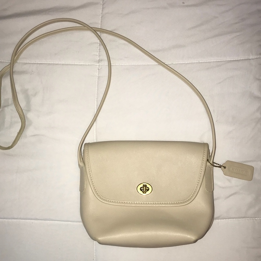 SALE!! VINTAGE COACH BAG!